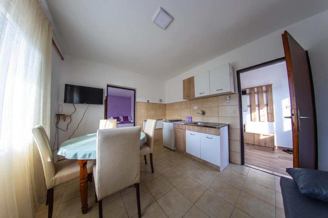 Apartman Kokin Brod Exterior foto
